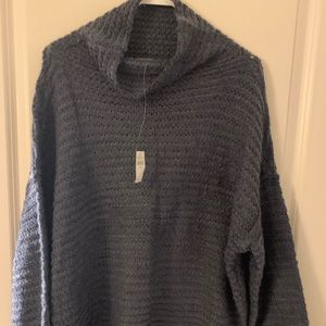 COPY - NWT Women’s Aerie turtleneck sweater size medium